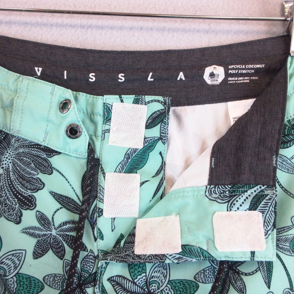 Vissla Board Shorts Mens 29 Teal Cream Floral Coconut Poly Stretch Surf Swim